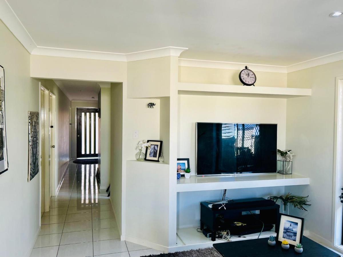 Manhattan B&B Guest Rooms North Lakes Luaran gambar